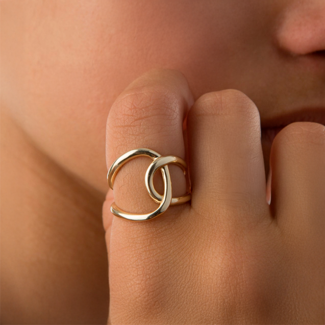 Wide Knot Ring